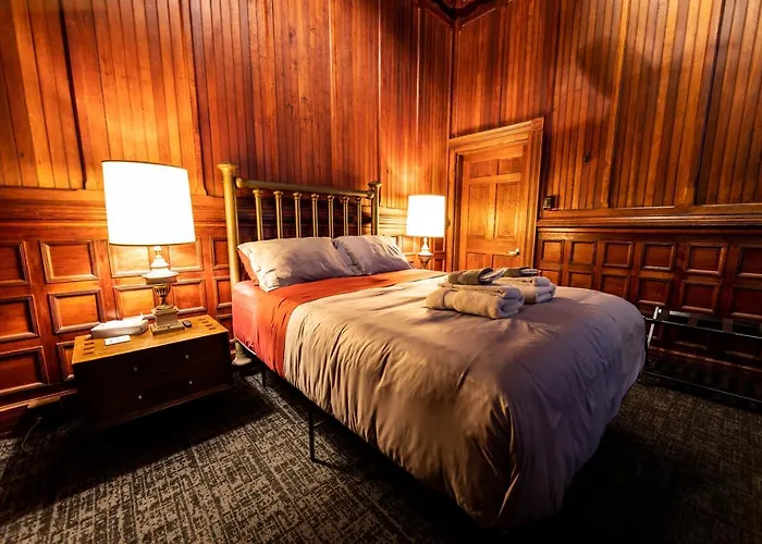 Traveler's Rest Hotel 3*